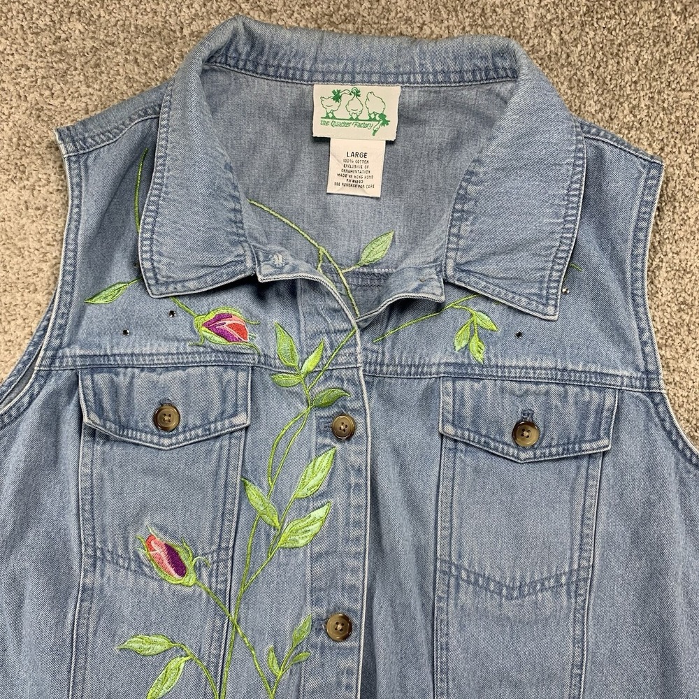 Quacker Factory Women's Large Vest‎ Blue Denim Embroidered Flowers Pockets VTG
